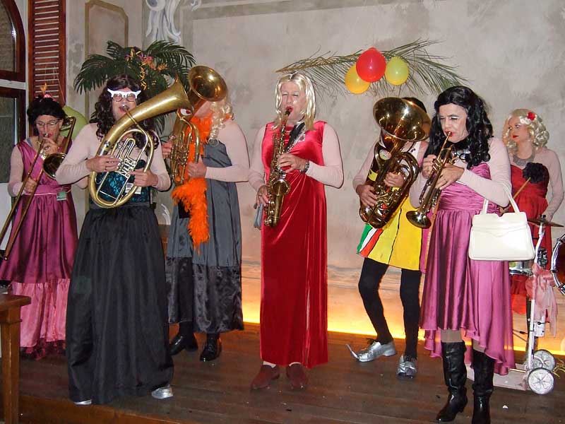 r&uuml;&uuml;dige samschtig